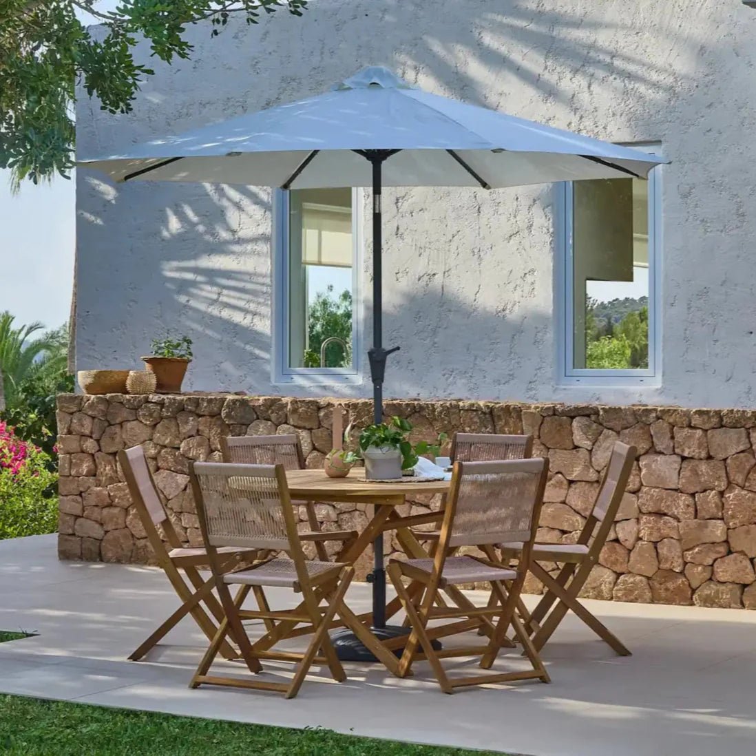 Ashby 6 Seater Wooden Round Garden Dining Set with 6 Cove Rope Chairs & Cream LED Parasol  - 130cm