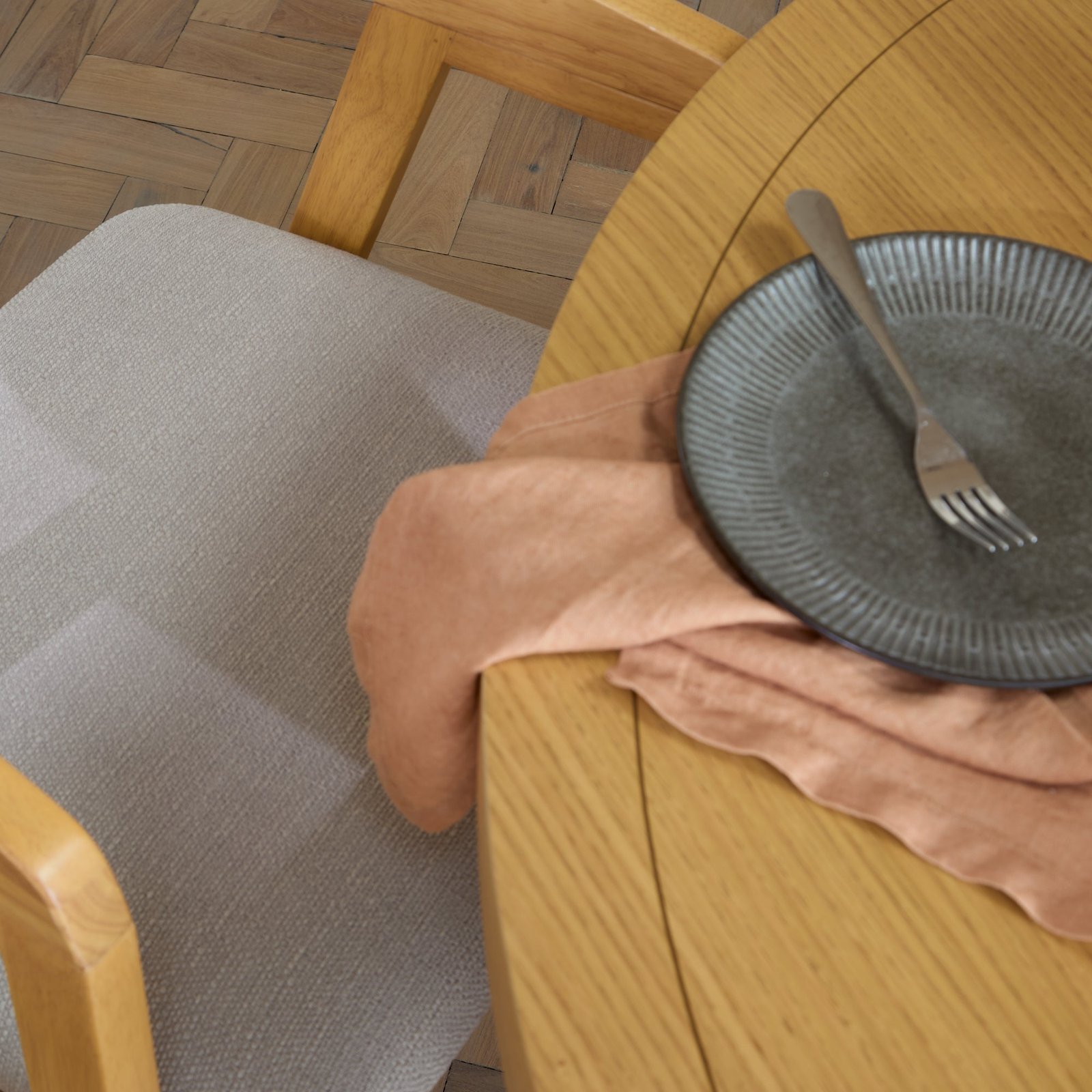 Charlotte Pale Oak Round Dining Table Set - 4 Seater - Ella Pale Oak Carver Chair - Fawn Linen - Image 6