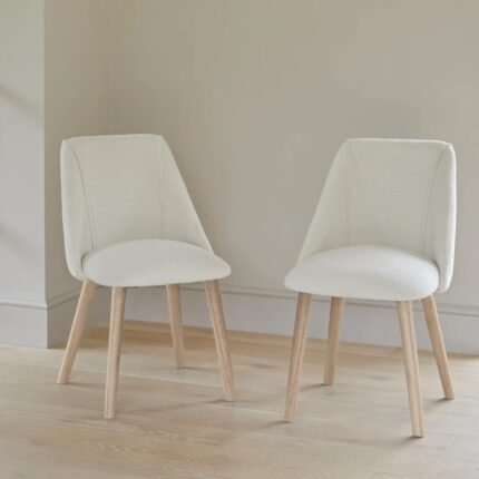 Outlet - Freya Dining Chair - Set Of 2 - Boucle with Whitewash Oak Legs