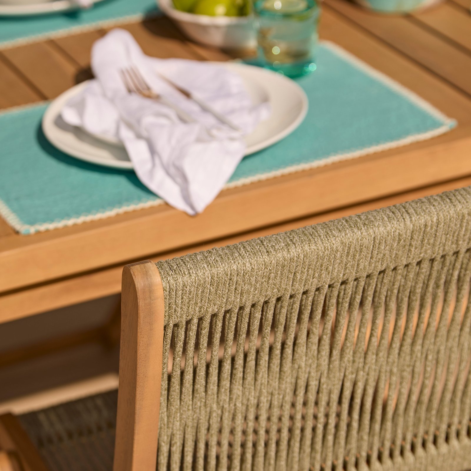Harlyn 4 Seater Wooden Garden Dining Set with Cove Green Rope Chairs - 160cm - Image 3