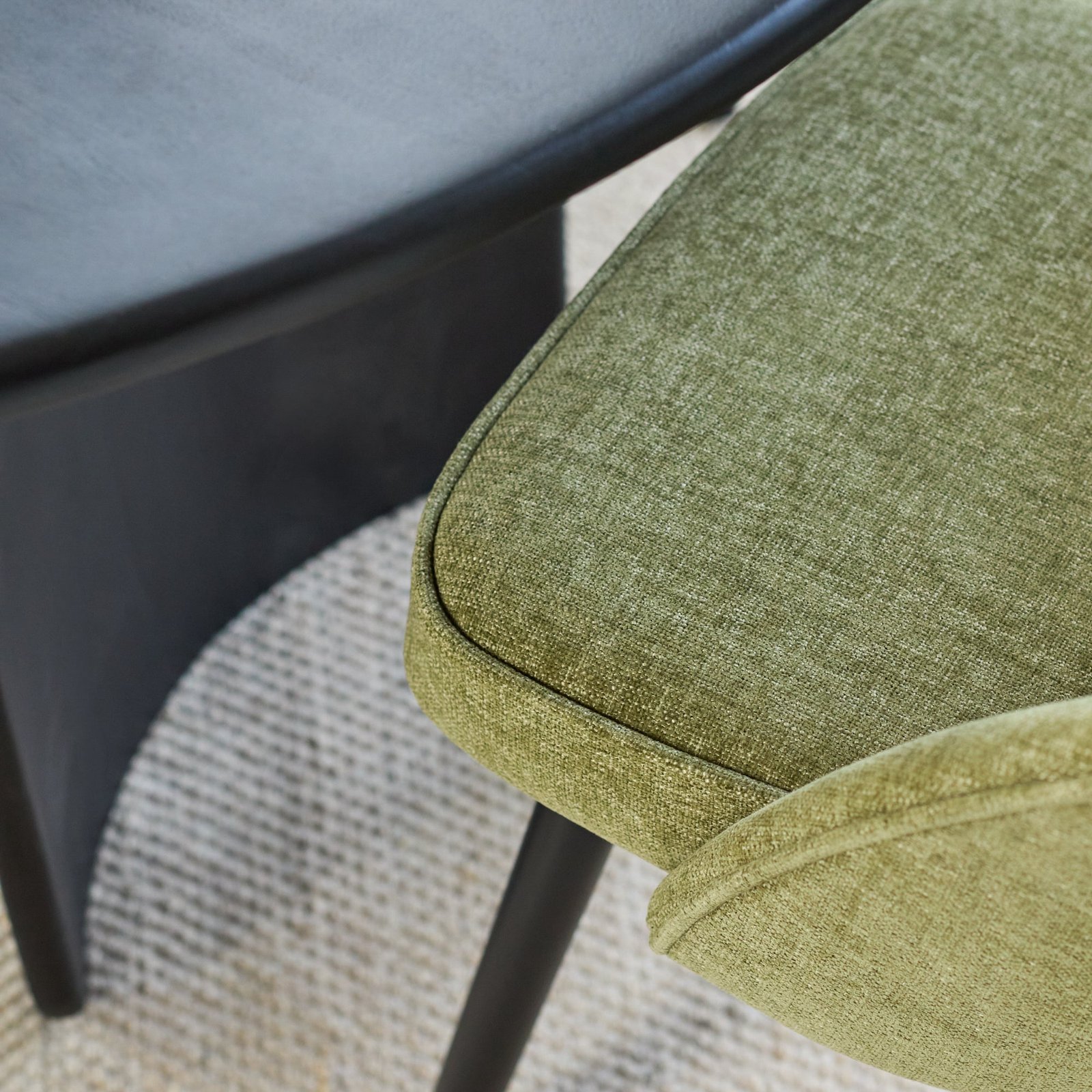 Imogen 120cm Jet Black Mango Wood Round Dining Table Set  - 4 Seater - Marilyn Moss Green Dining Chairs - Black Legs - Image 6