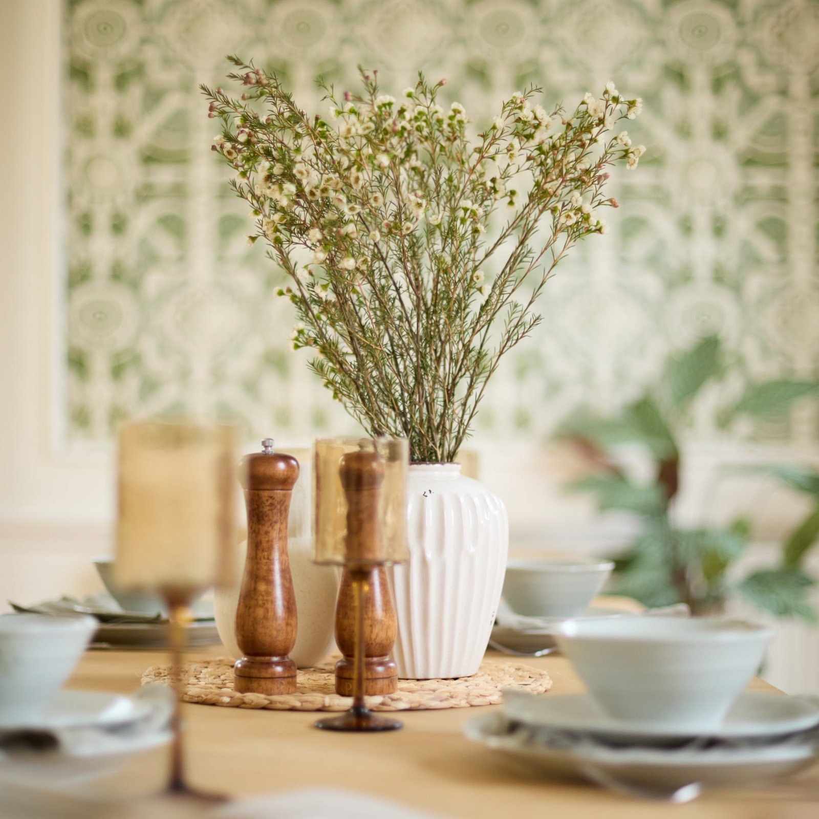 Paul 160-220cm Whitewash Oak Extending Dining Table Set - 4 Seater - Tilly Wood String Dining Bench - Image 4