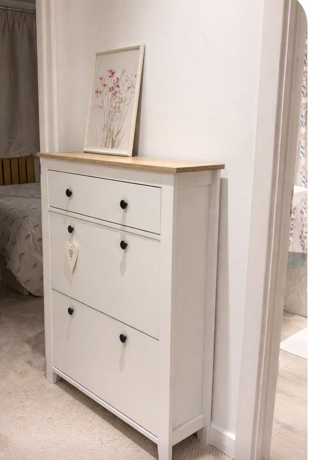 Sandhurst Shoe Cabinet - 3 Door - White & Oak Effect - Image 4