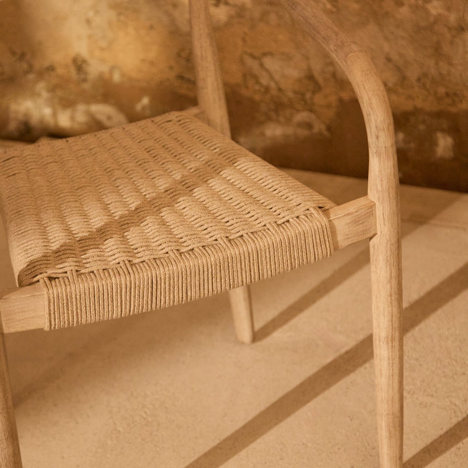 Willow 8 Seater Oval Garden Dining Set with Sasha Sand Rope Chairs - Image 13