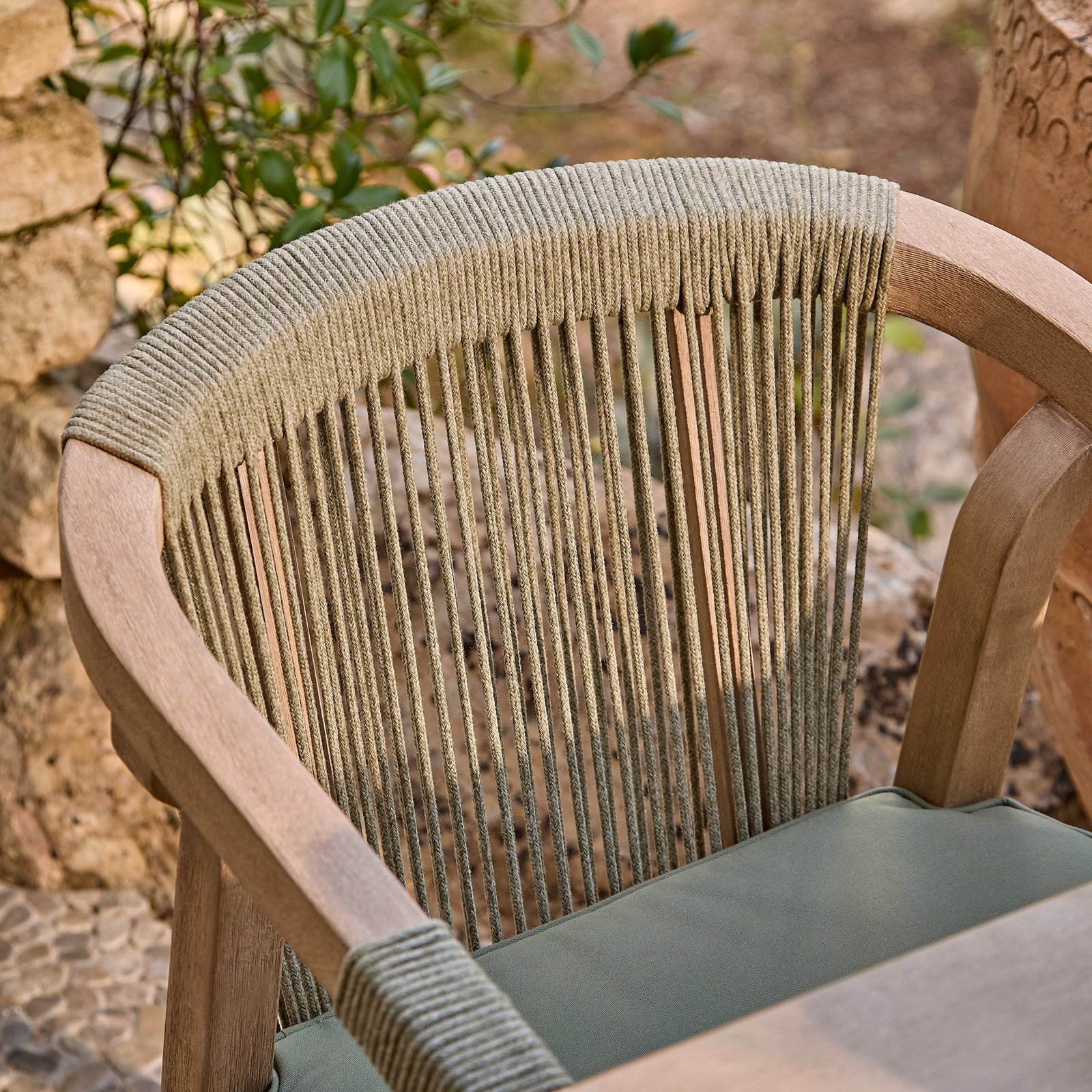 Shiro 6 Seater Wooden Garden Dining Set with Shiro Green Rope Chairs & Bench - 180cm - Image 7