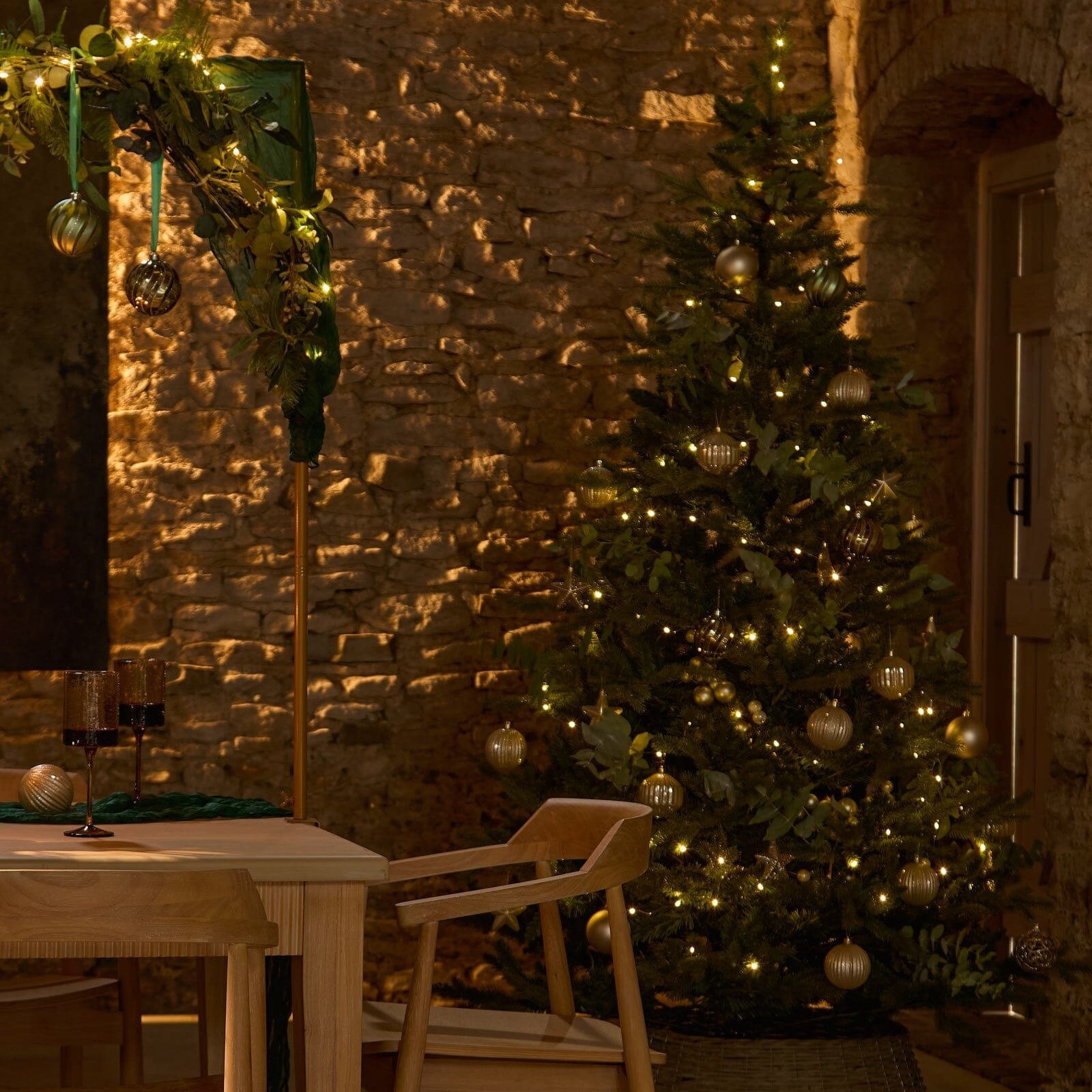 Valen Shatterproof 7.5cm Mixed Hanging Stars - Set of 6 - Pearl Gold - Image 3