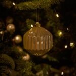 Valen Shatterproof 8cm Mixed Baubles - Set of 16 - Pearl Gold - Image 11