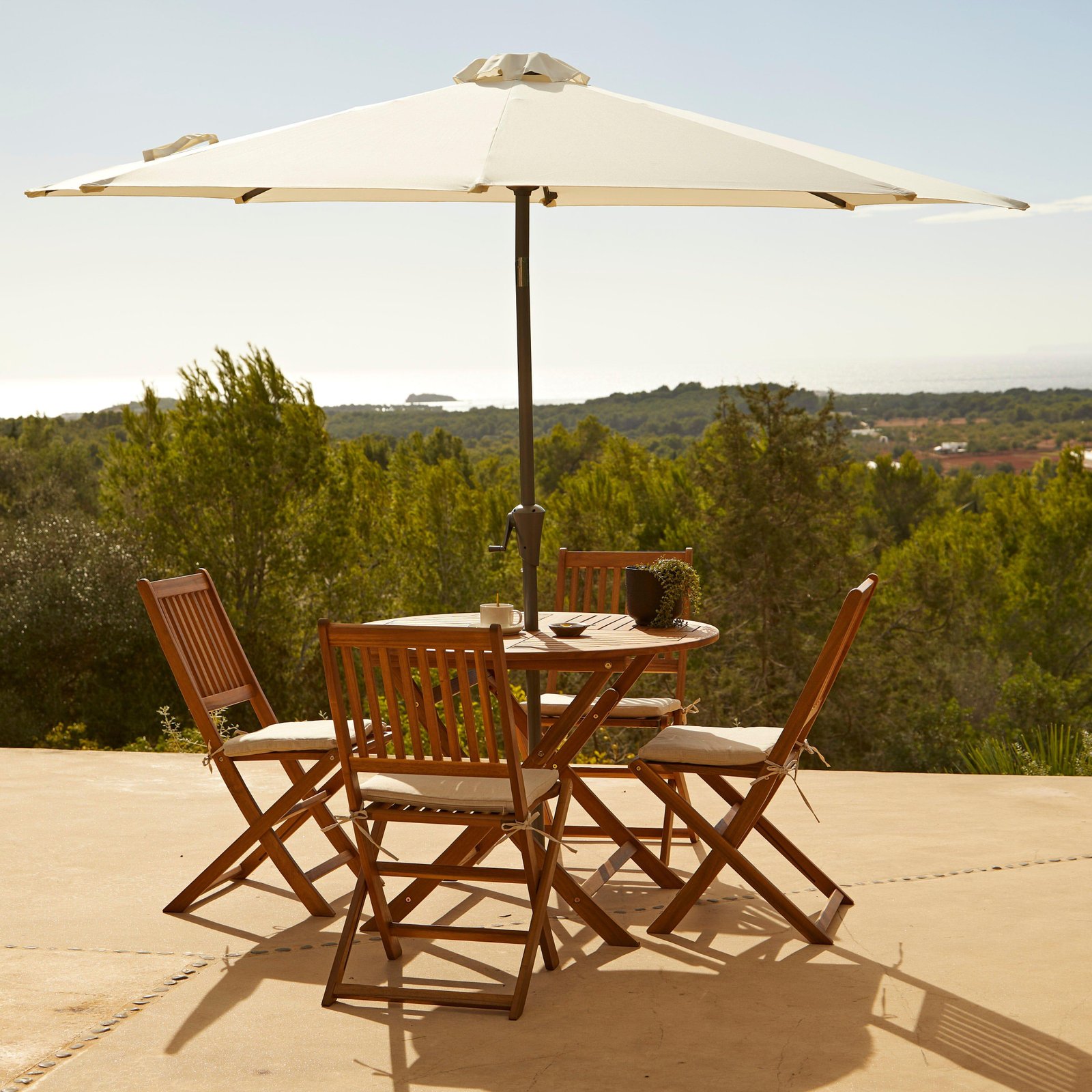 ashby-4-seater-round-wooden-garden-armchair-dining-set-with-premium-led-cream-parasol-100cm-laura-james-1_a3a69641-8a96-4453-bbfe-764a2714ba27 Ashby 4 Seater Round Wooden Garden Armchair Dining Set with Cream LED Premium Parasol - 100cm