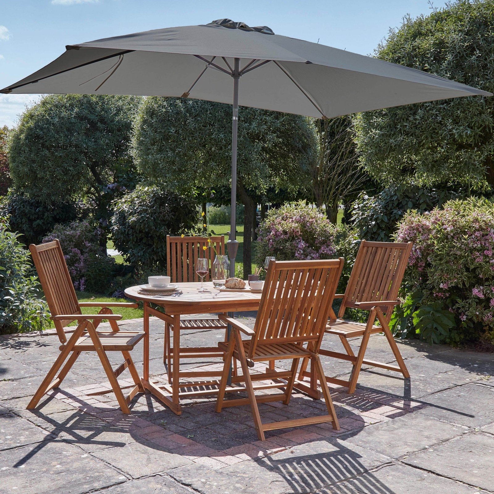 oakley-4-seater-wooden-extendable-garden-dining-set-grey-parasol Oakley 4 Seater Wooden Extendable Garden Dining Set with Grey LED Premium Parasol