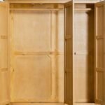 Surrey Oak Triple Wardrobe & Drawers - Image 6